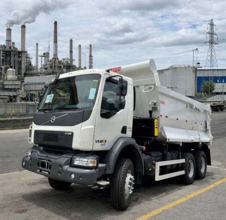 Caminhão Volvo VMX 360 MAX ano 2026