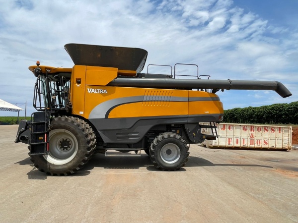 Colheitadeira Valtra BC 7800 ano 2021 - BC 7800 - Máquinas Agrícolas