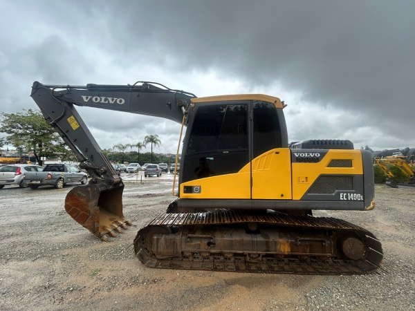 Escavadeira Volvo EC140DL ano 2021