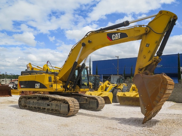 Escavadeira Caterpillar 345 ano 2009