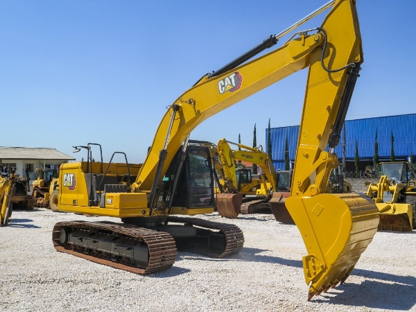 Escavadeira Caterpillar 320NG ano 2021