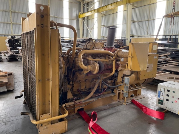 Gerador de Energia Caterpillar 1000 kVA ano 2021 - 1000 kVA - Outros