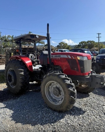 Trator Massey Ferguson MF 4408 S ano 2024 - MF 4408 S - Máquinas Agrícolas