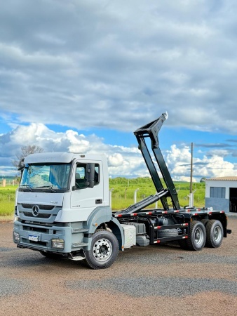 Caminhão Mercedes Benz Axor 3344 ano 2019 - Axor 3344 - Caminhões e Carretas