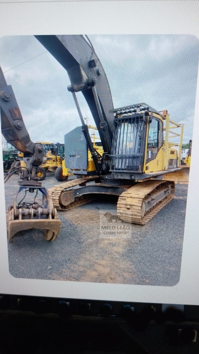 Escavadeira Volvo EC250DL ano 2019