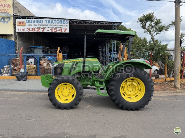 Trator John Deere 5078 E