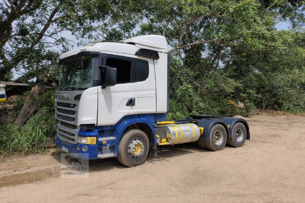 Caminhão Scania R440 ano 2014