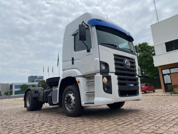 Caminhão Volkswagen 19.330 ano 2023