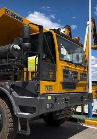 Caminhão Fora de Estrada XCMG XGA5905 ano 2026