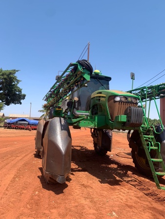 Pulverizador Autopropelido John Deere M4030 ano 2021