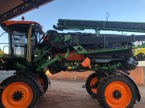 Pulverizador Autopropelido Stara Imperador 2000