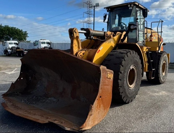 Pá Carregadeira Caterpillar 966L ano 2021 - 966L - Máquinas de Linha Amarela