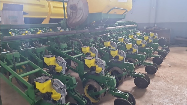 Plantadeira John Deere 2130