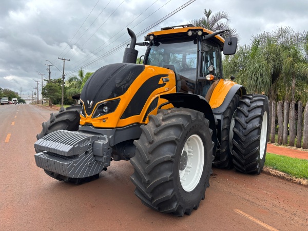 Trator Valtra T210 CVT ano 2017