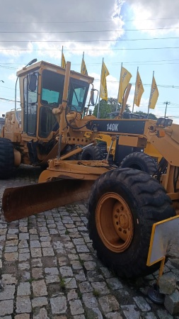 Motoniveladora Caterpillar 140 K ano 2011