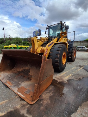 Pá Carregadeira Komatsu WA380 ano 2021