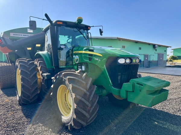 Trator John Deere 7225j ano 2012