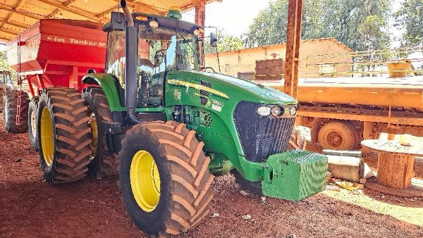 Trator John Deere 7230 J ano 2017