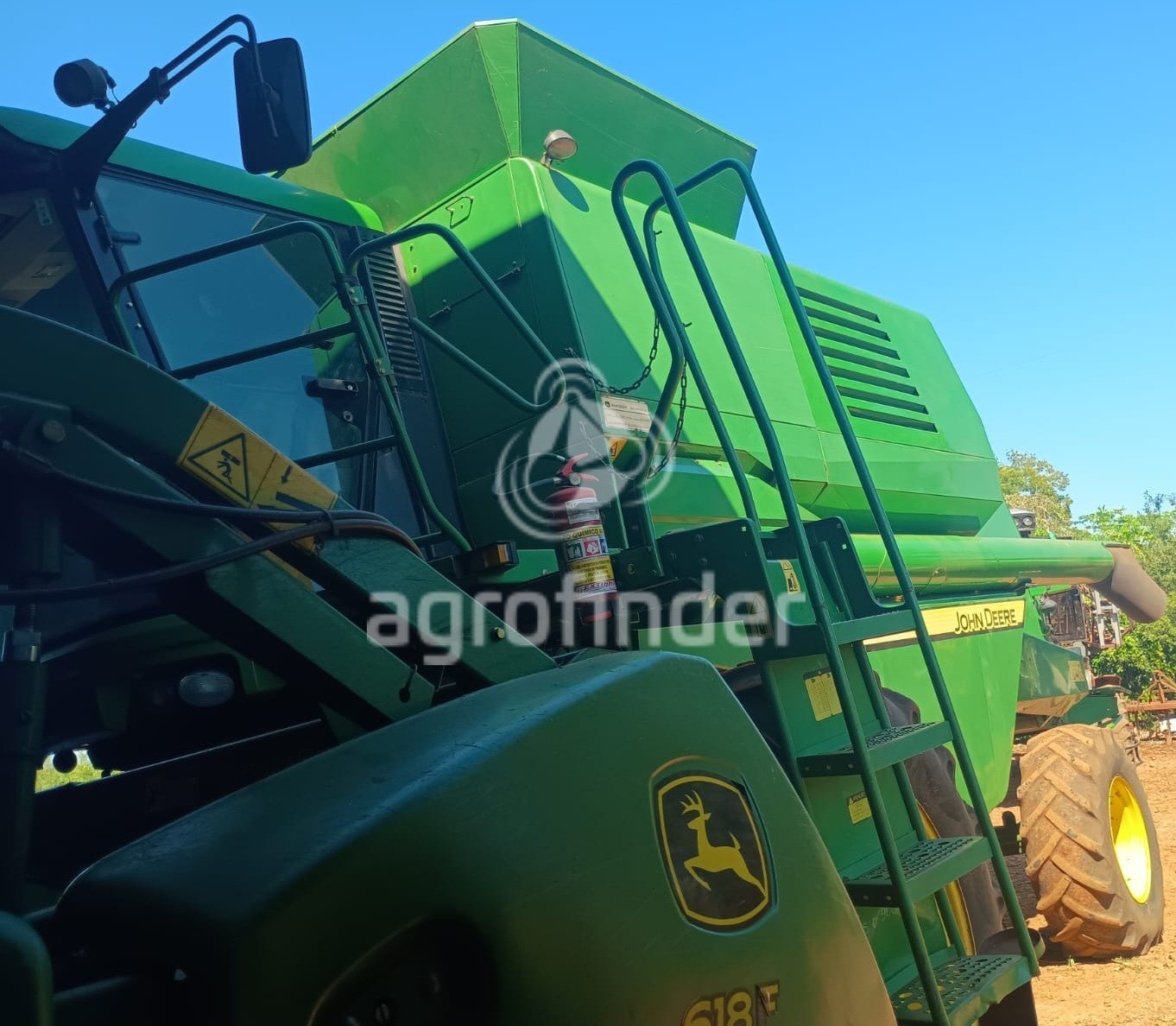 Colheitadeira John Deere 1570 ano 2009
