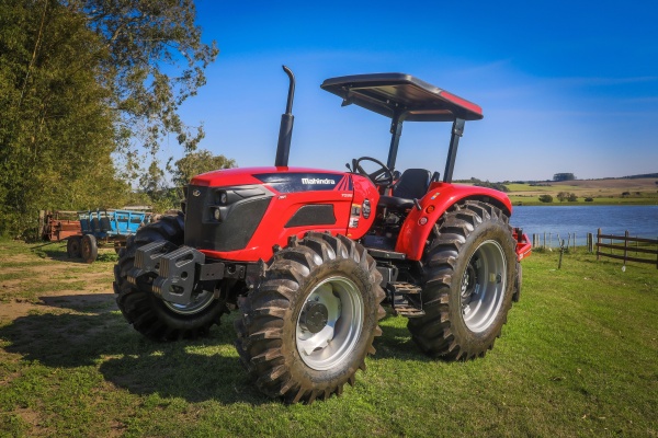 Trator Mahindra 7095 ano 2026