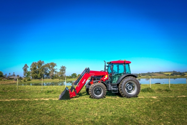 Trator Mahindra 8110 ano 2026