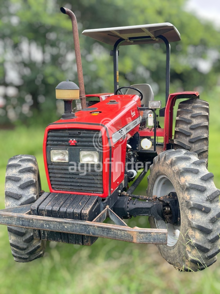 Trator Massey Ferguson MF 275 ano 2005