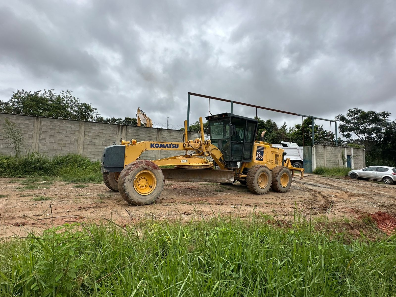 Motoniveladora Komatsu GD655 ano 2010