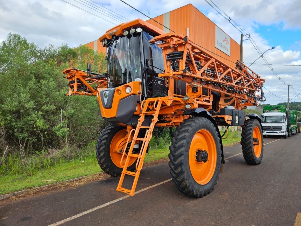Pulverizador Autopropelido Jacto Uniport 4530 ano 2023 - Uniport 4530 - Máquinas Agrícolas
