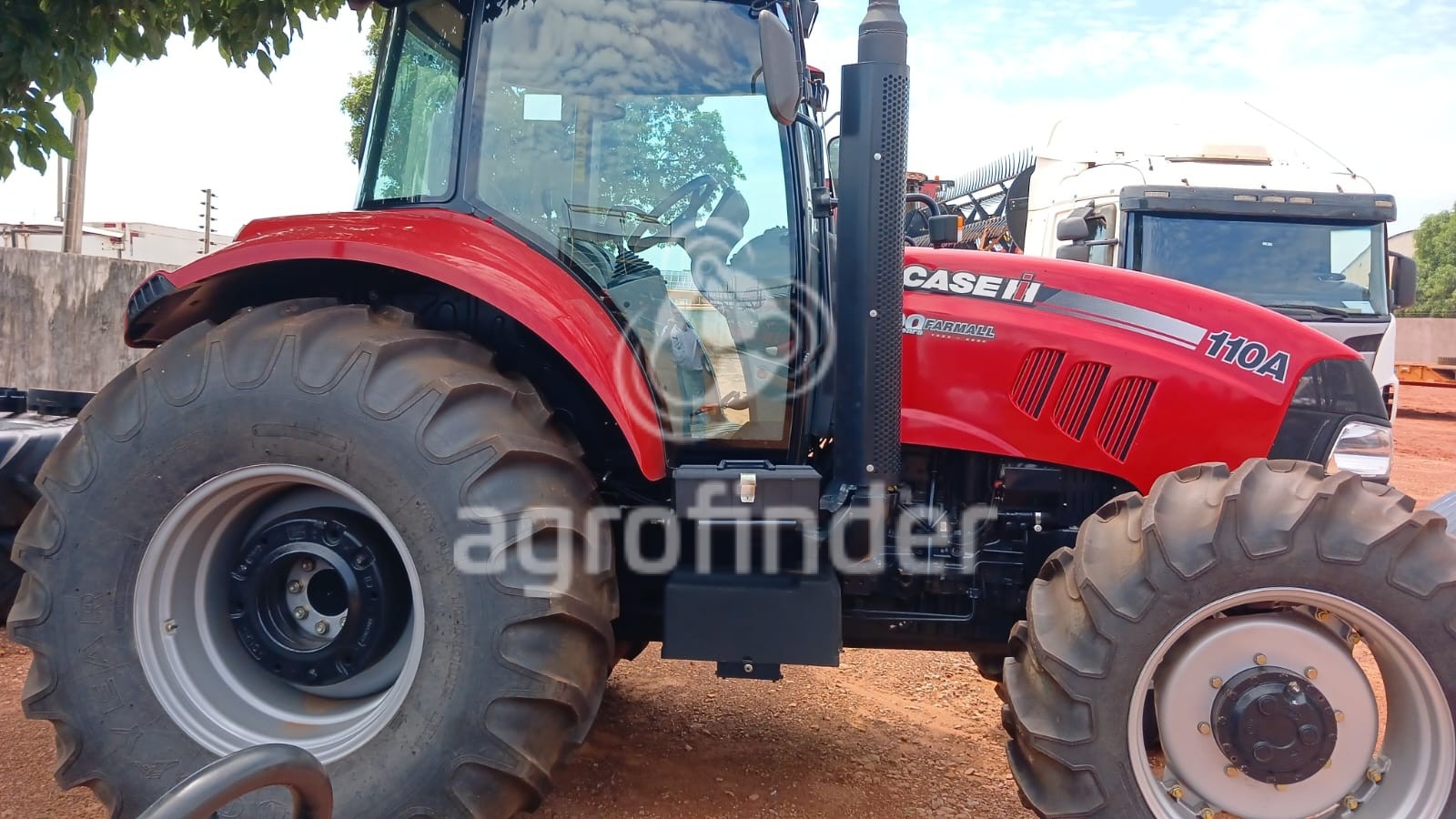 Trator Case IH Farmall 110 A ano 2023 - Farmall 110 A - Máquinas Agrícolas