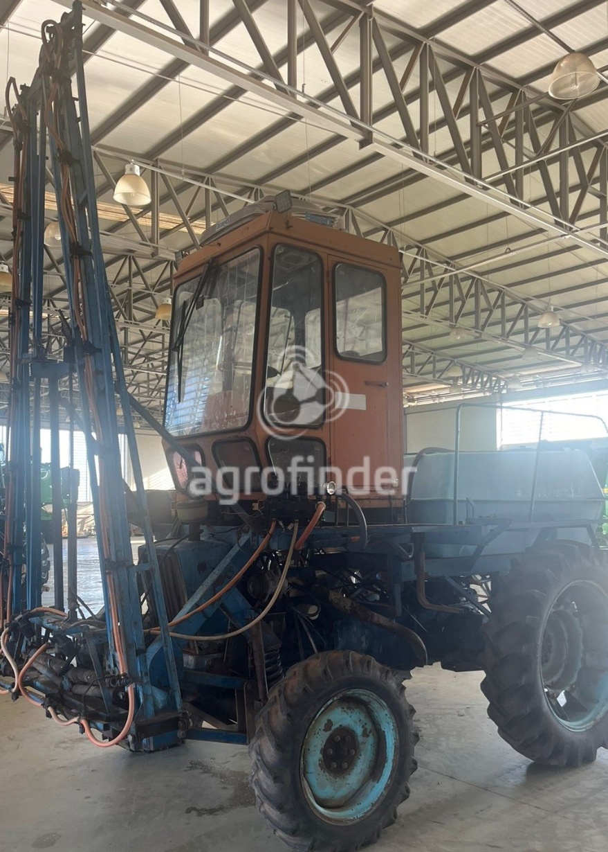 Pulverizador Autopropelido Montana TD 2000 ano 1987