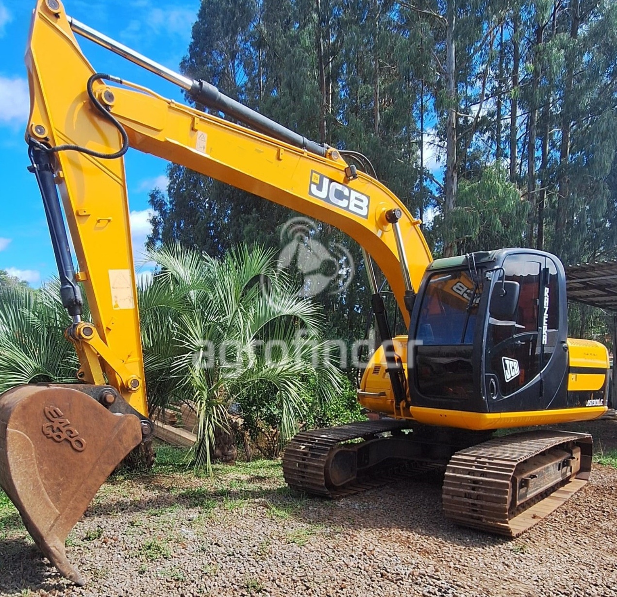 Escavadeira JCB JSI30LC ano 2011