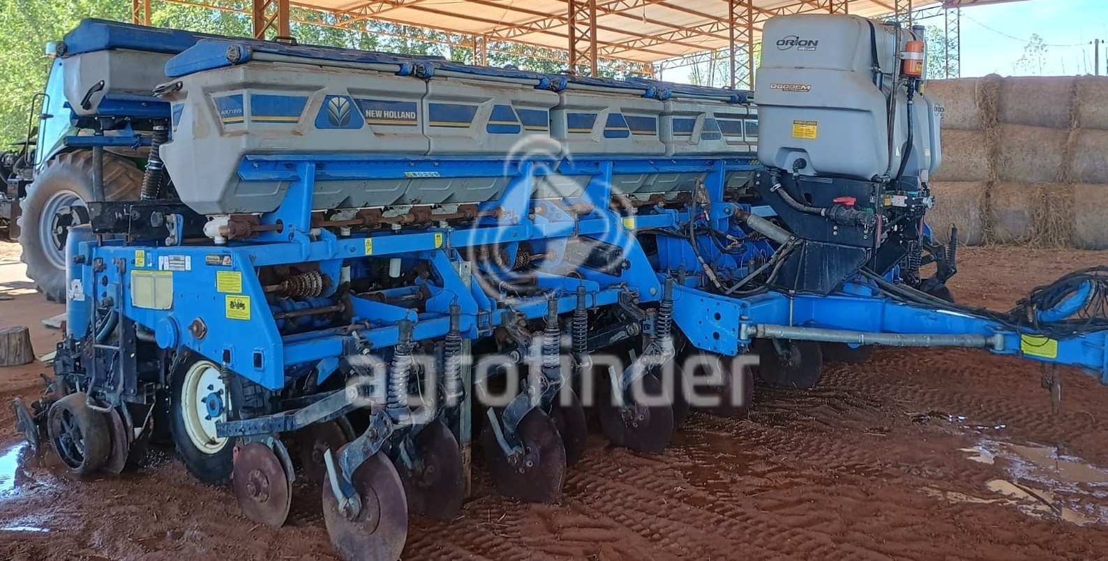 Plantadeira New Holland SOLT15VS ano 2013