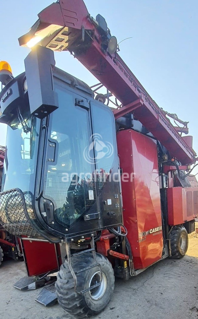 Colheitadeira Case IH CE200 Multi ano 2018 - CE200 Multi - Máquinas Agrícolas