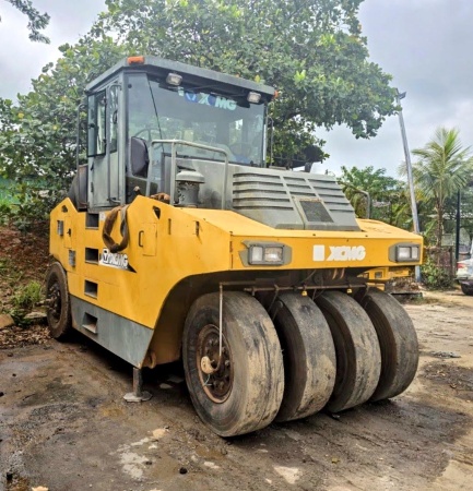 Rolo Compactador XCMG XP265S ano 2013