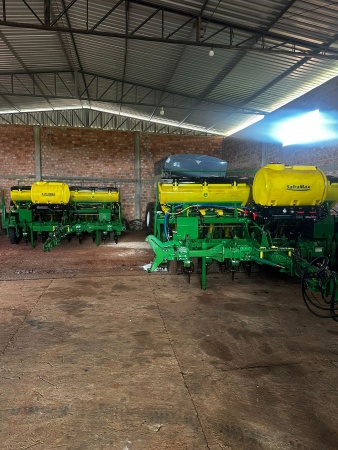 Plantadeira John Deere 2111 ano 2019