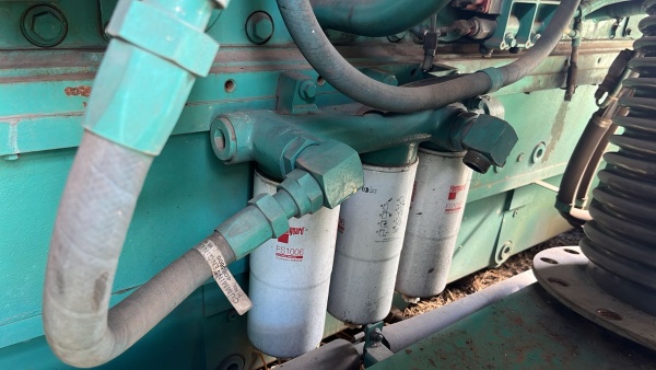 Gerador de Energia Cummins 2500 kVA ano 2001