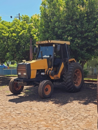 Trator Valmet 885 ano 1994