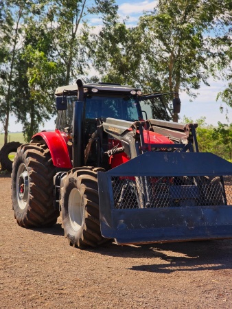 Trator Massey Ferguson MF 7725 ano 2019