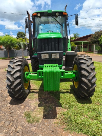 Trator John Deere 6145J ano 2016 - 6145J - Máquinas Agrícolas