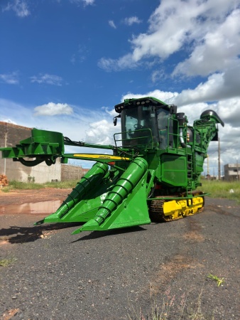 Colheitadeira John Deere 3520&nbsp; ano 2014