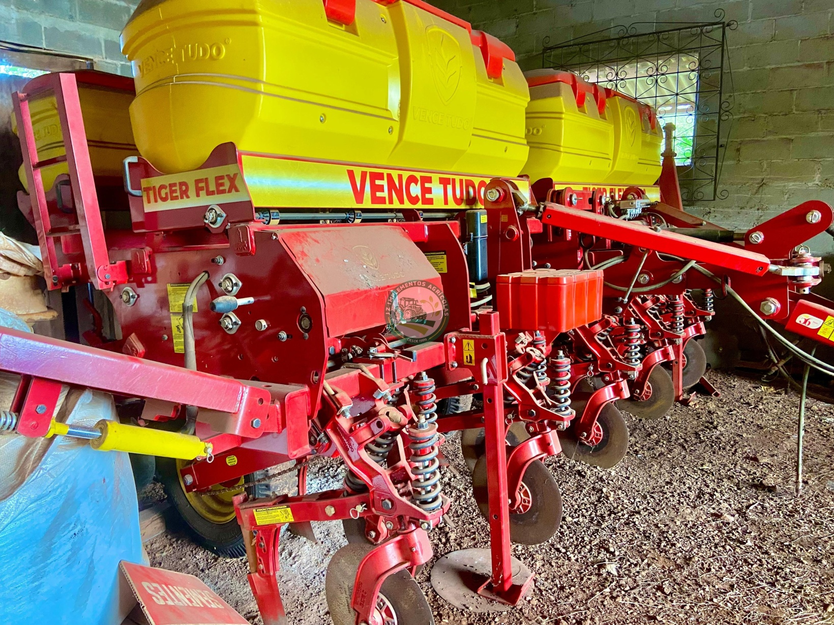 Plantadeira Vence Tudo Tiger Flex 11200 ano 2020