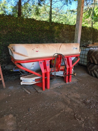 Distribuidor Kuhn ACCURA 1600