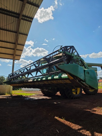 Plataforma John Deere 635F ano 2012