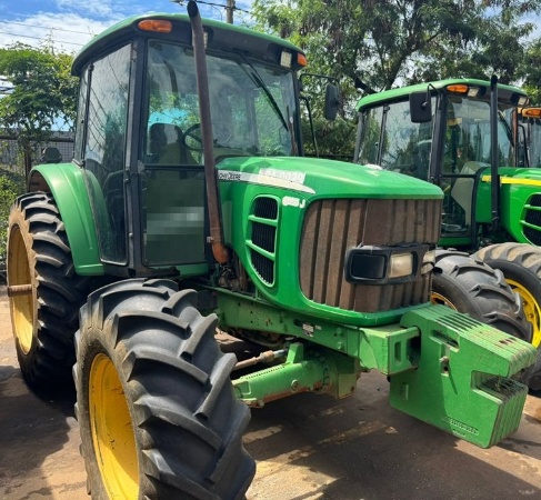Trator John Deere 6125J ano 2011 - 6125J - Máquinas Agrícolas