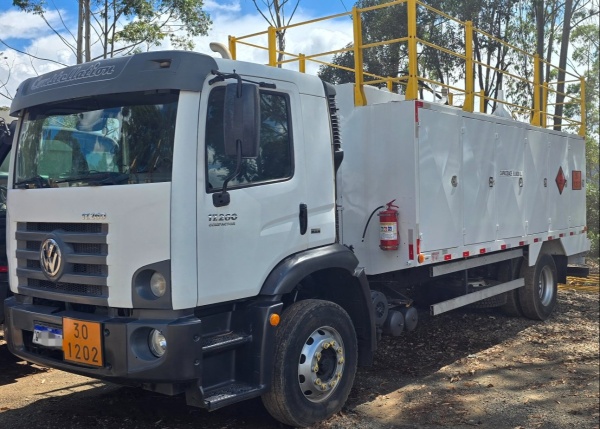 Caminhão Volkswagen 17.260 ano 2018