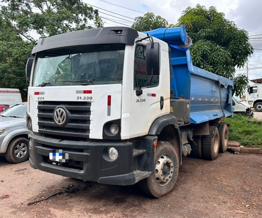 Caminhão Volkswagen CONSTELLATION 31330 ano 2015