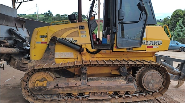 Trator de Esteira New Holland D140B ano 2015
