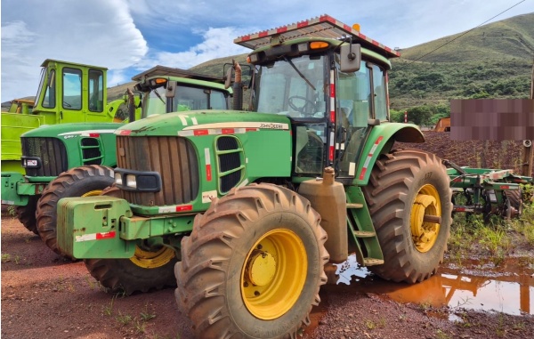 Trator John Deere 6180J ano 2016 - 6180J - Máquinas Agrícolas