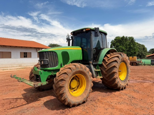 Trator John Deere 7515 ano 2007 - 7515 - Máquinas Agrícolas