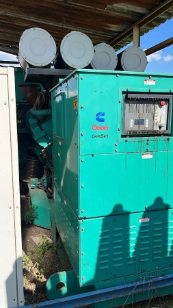 Gerador de Energia Cummins 2000 kVA ano 2001
